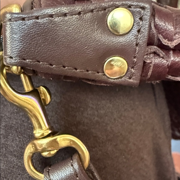 Retired color CLARE V Petit Moyen Crossbody Bag in burgundy. - Picture 13 of 16
